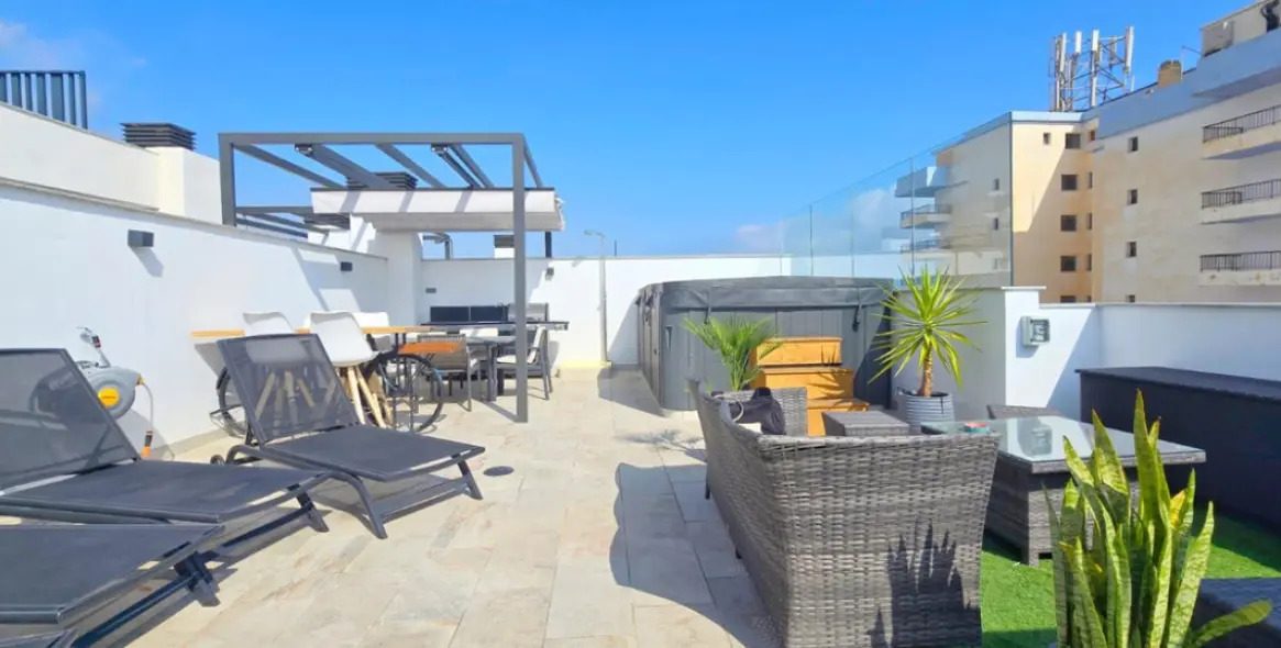 Sale of penthouse in Torremolinos 4
