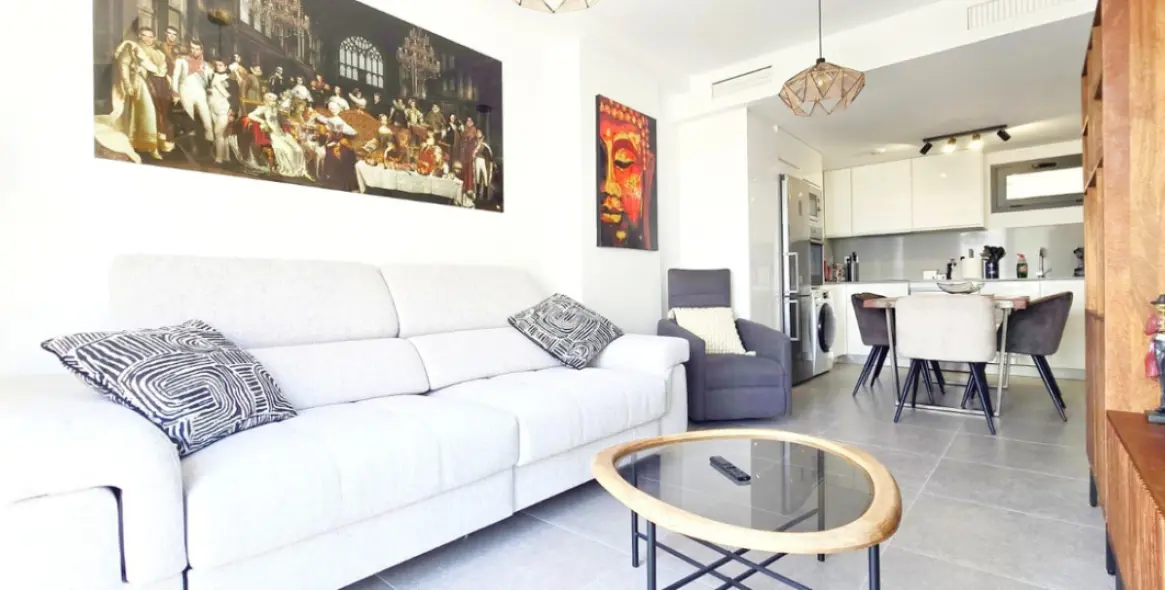 Sale of penthouse in Torremolinos 11