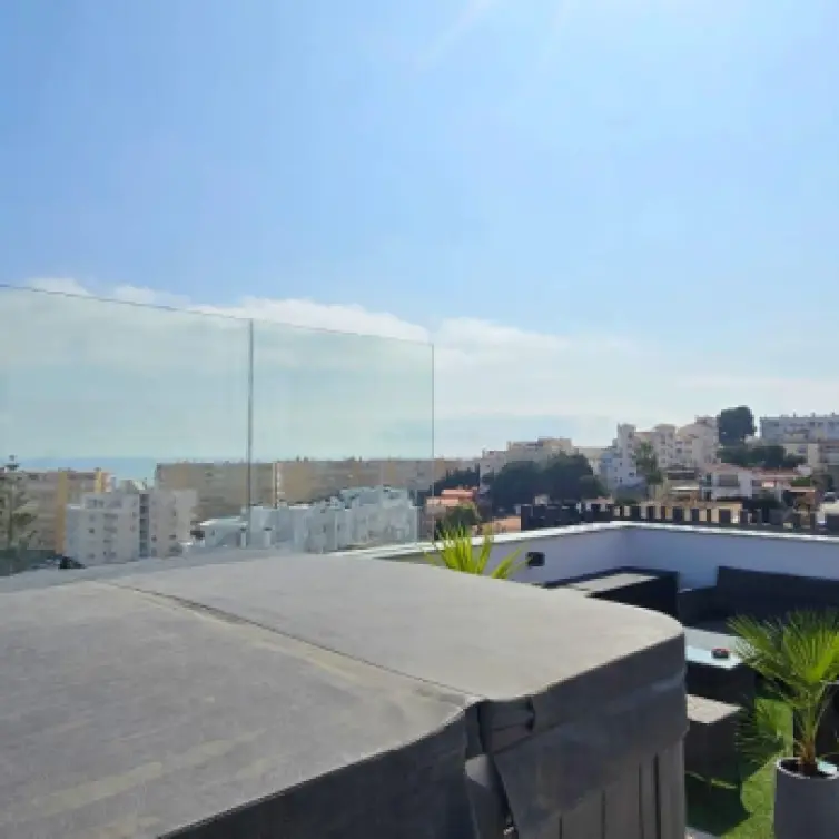 Sale of penthouse in Torremolinos