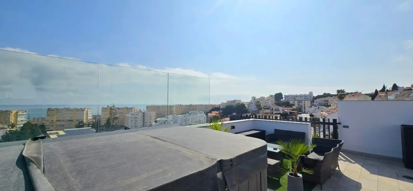 Sale of penthouse in Torremolinos 0