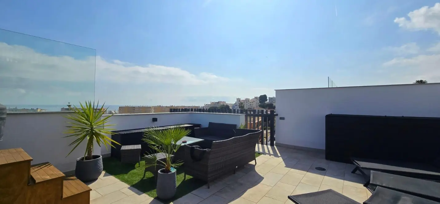 Sale of penthouse in Torremolinos 1