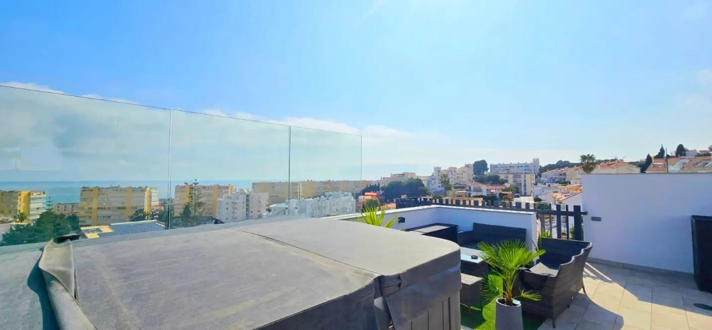 Sale of penthouse in Torremolinos 4