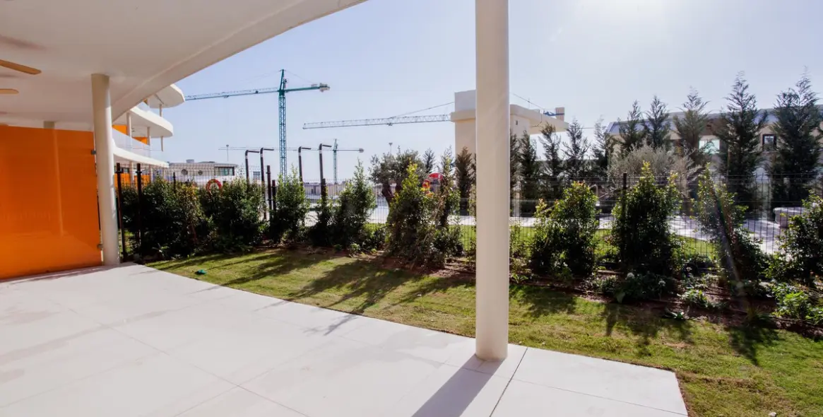 Sale of ground floor apartment in Fuengirola 2