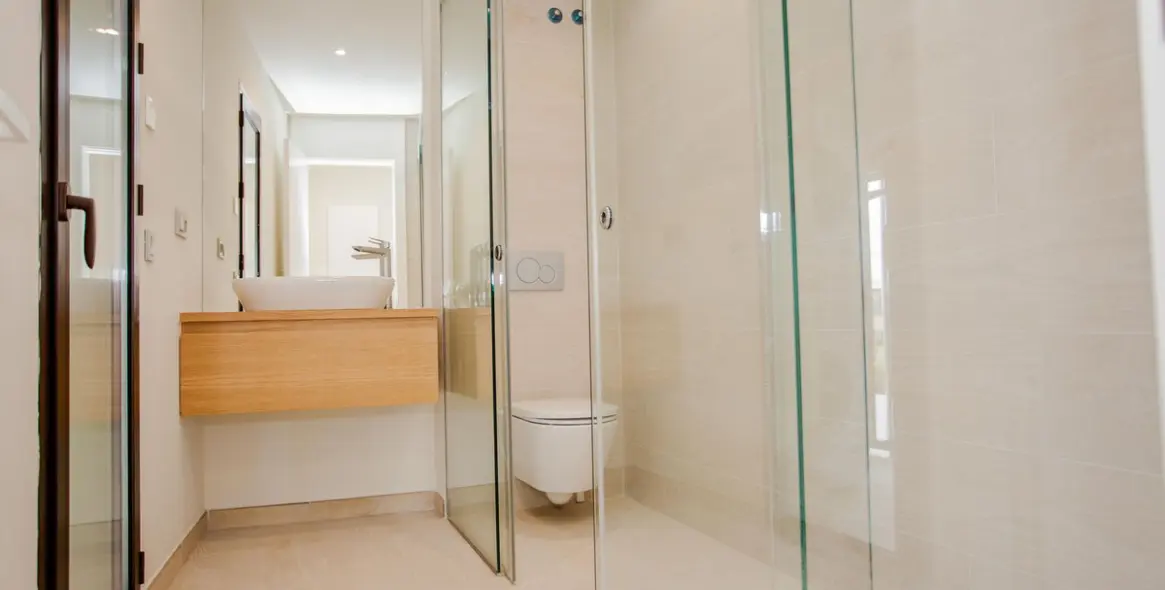 Sale of ground floor apartment in Fuengirola 16