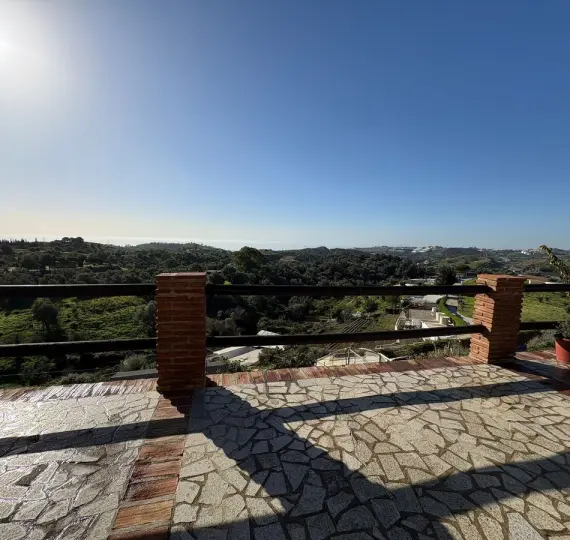 Продажа  отдельно стоящей виллы в La Cala de Mijas