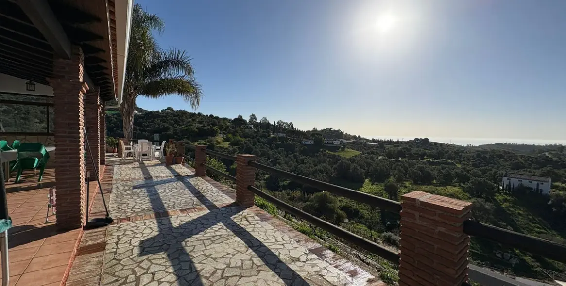 Sale of detached villa in La Cala de Mijas 4