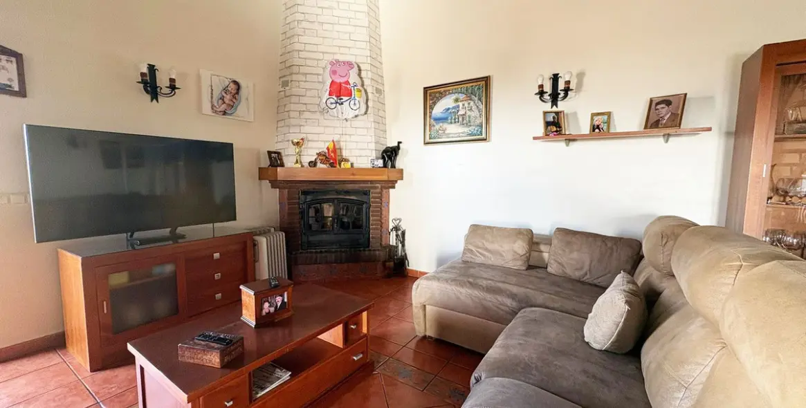 Sale of detached villa in La Cala de Mijas 13