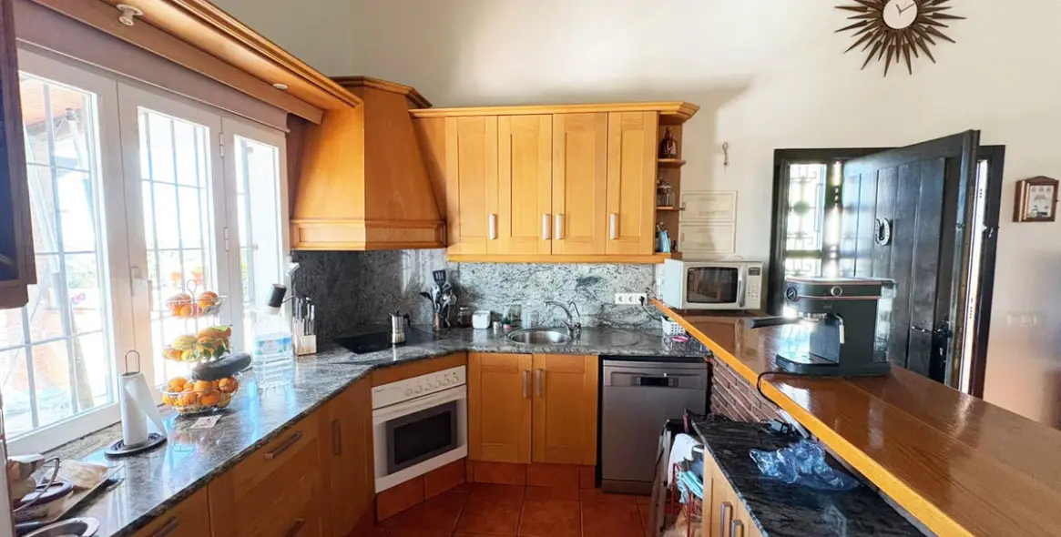 Sale of detached villa in La Cala de Mijas 16