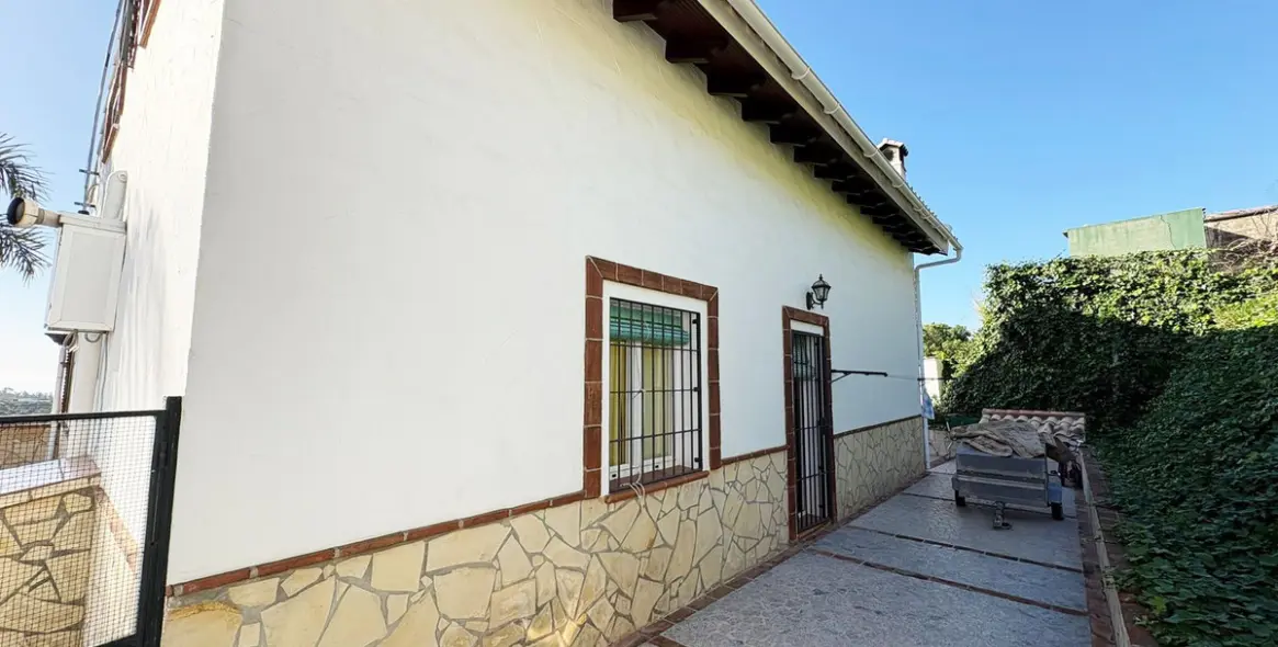 Sale of detached villa in La Cala de Mijas 31