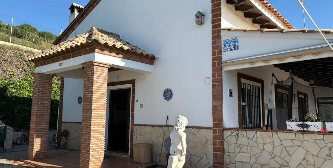 Sale of detached villa in La Cala de Mijas 38