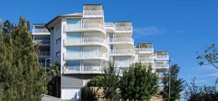 Sale of middle floor apartment in Benalmadena 0