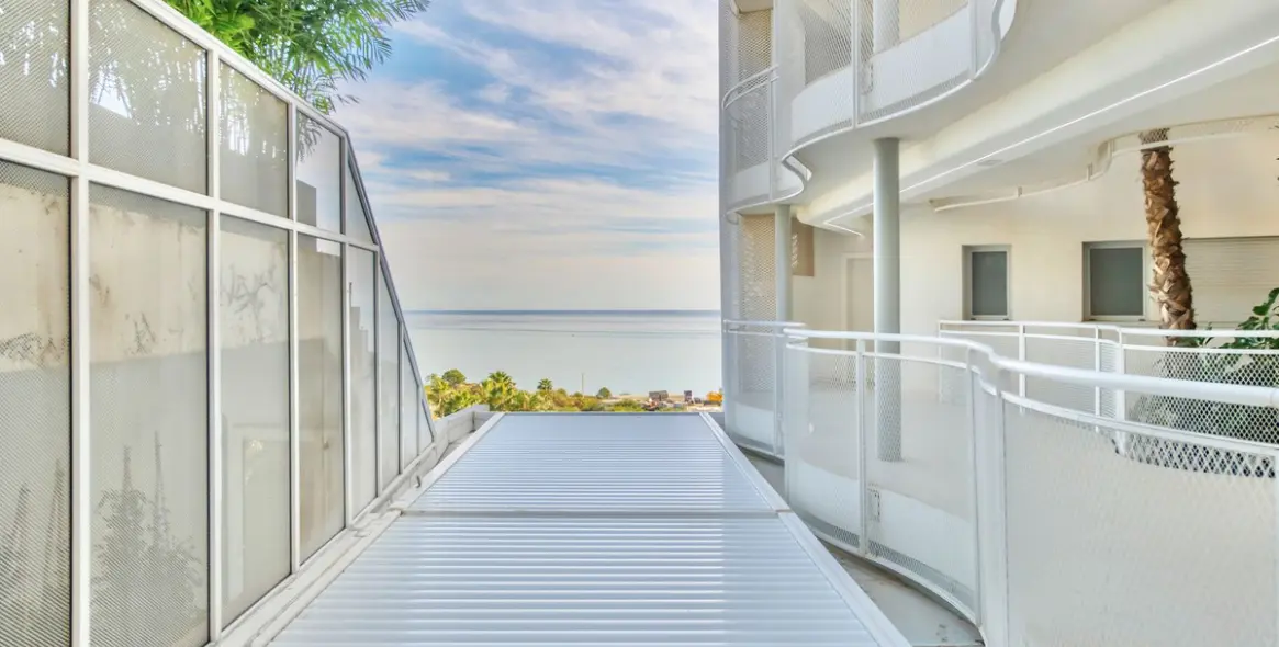 Sale of middle floor apartment in Benalmadena 3