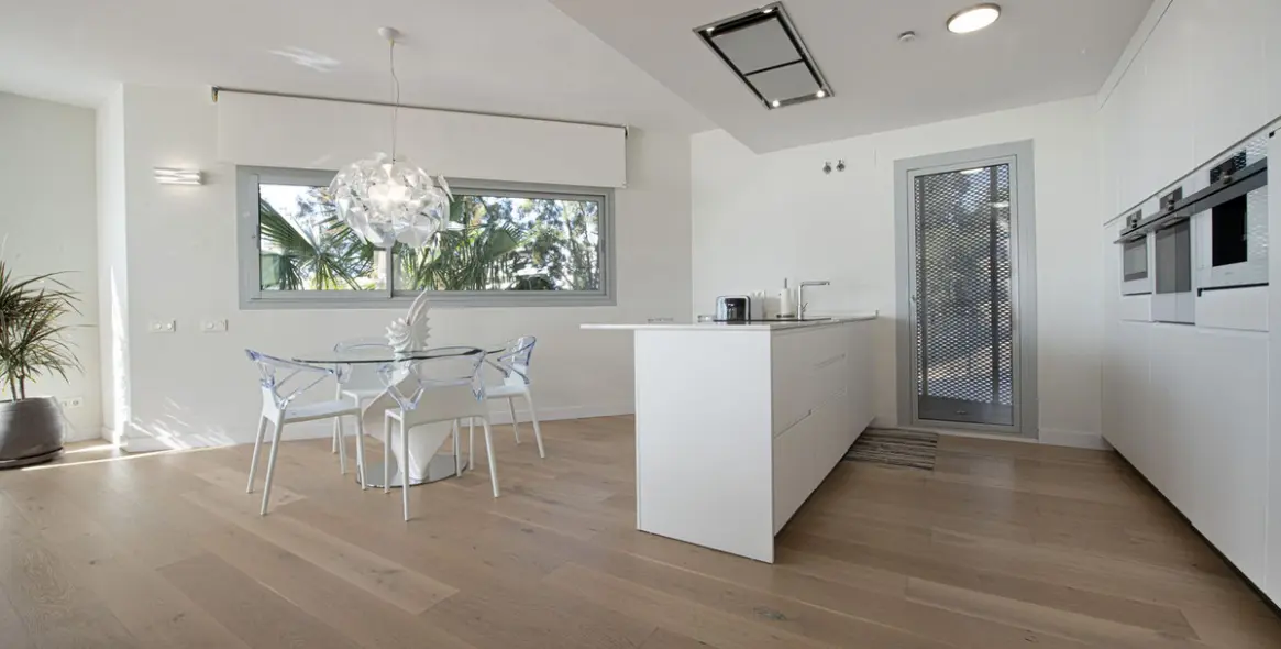 Sale of middle floor apartment in Benalmadena 13