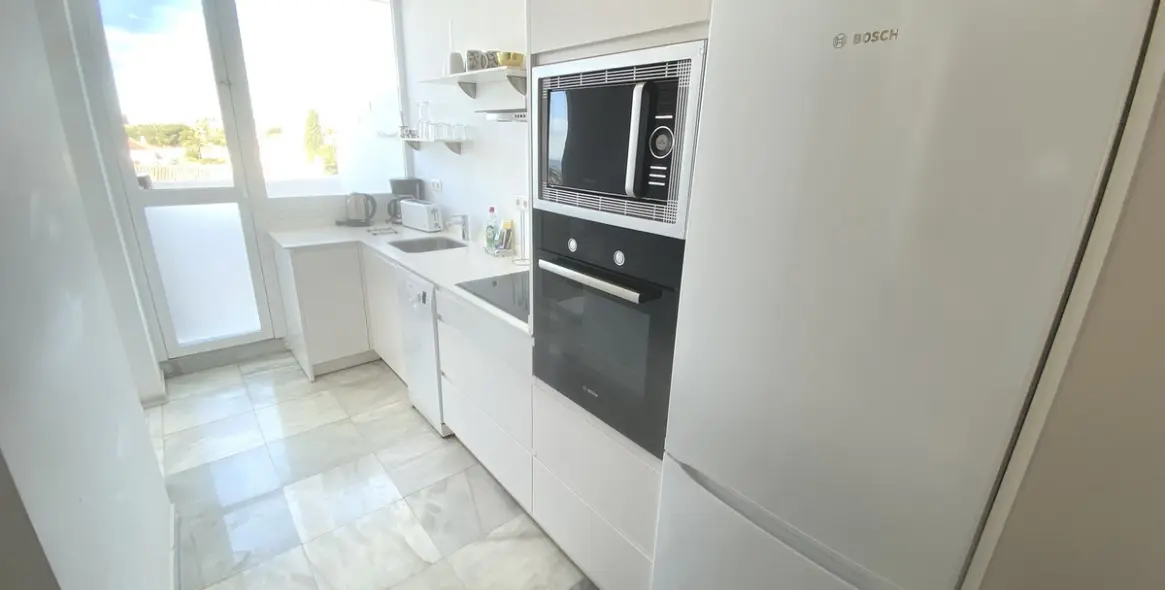 Sale of penthouse duplex in Nueva Andalucía 4