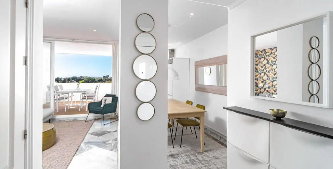 Sale of penthouse duplex in Nueva Andalucía 11