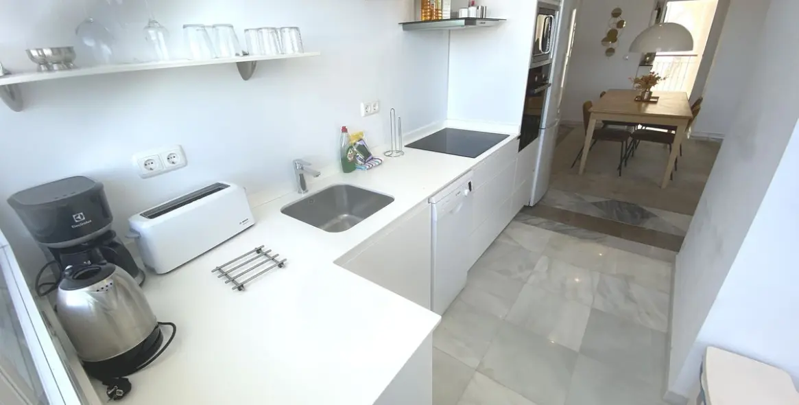 Sale of penthouse duplex in Nueva Andalucía 18