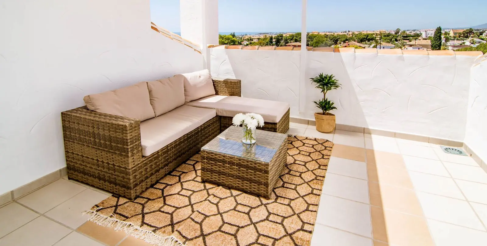 Sale of penthouse duplex in Nueva Andalucía 10