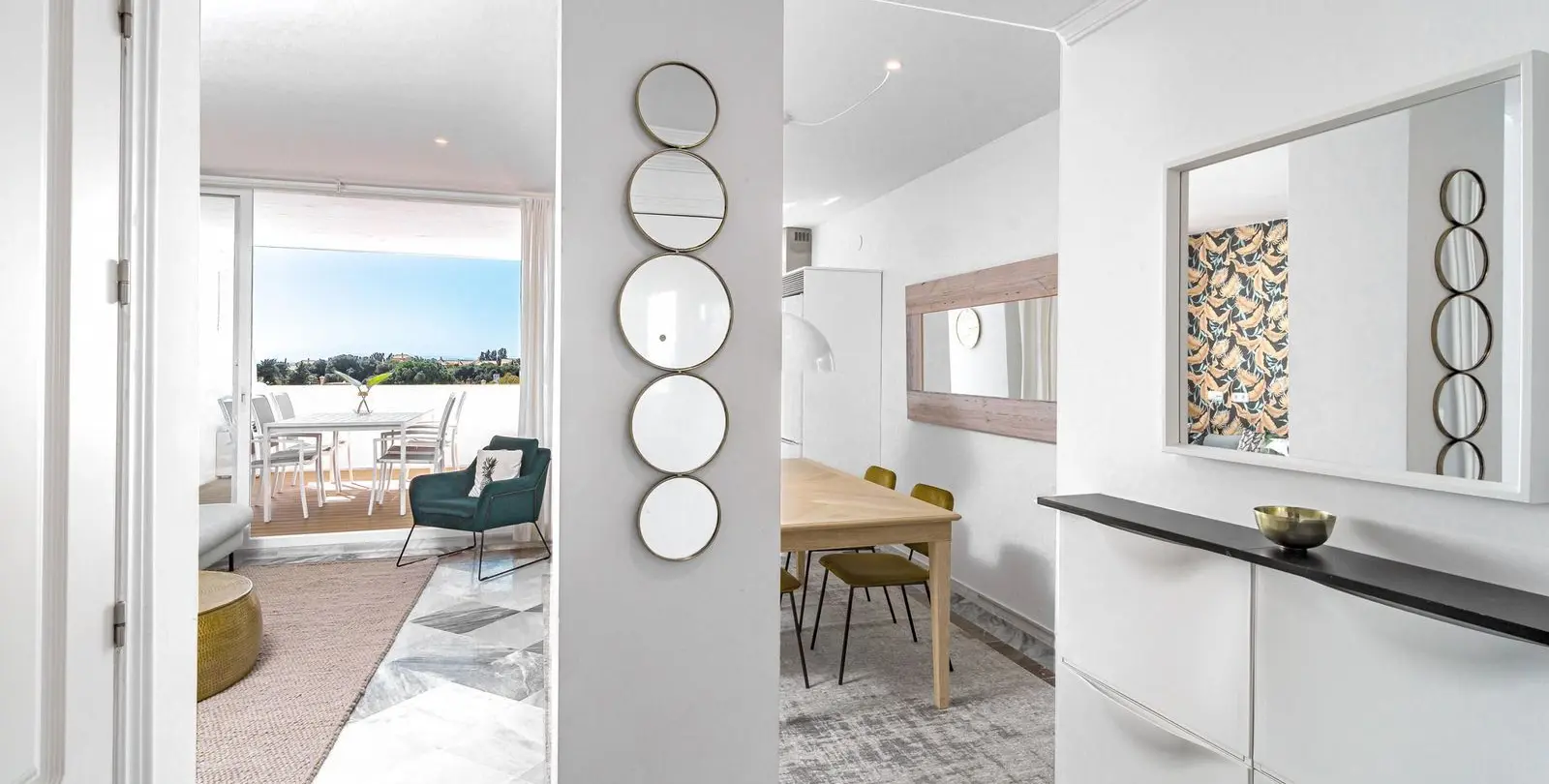 Sale of penthouse duplex in Nueva Andalucía 11