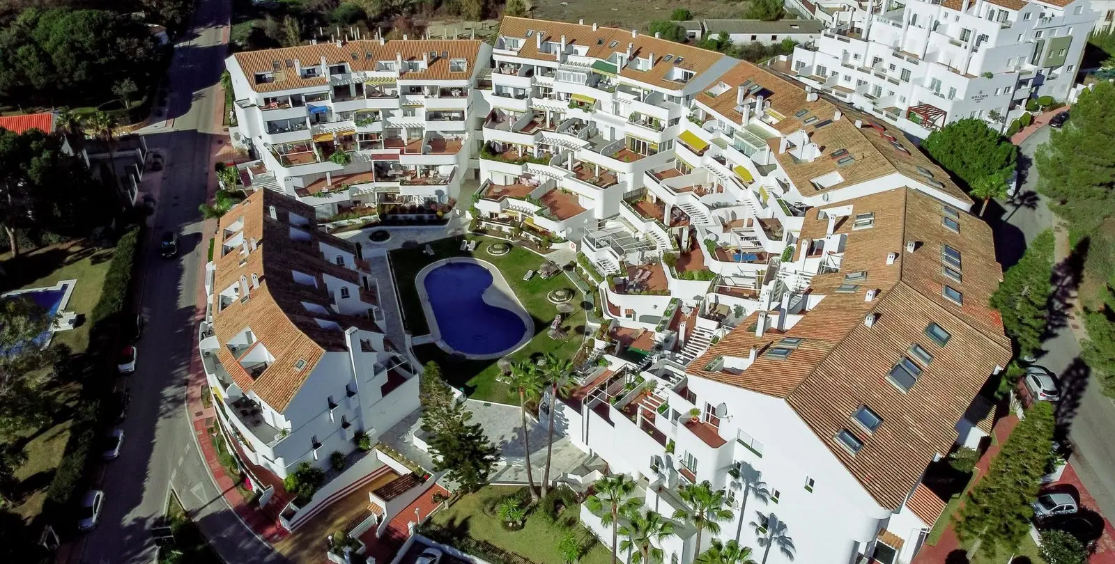 Sale of penthouse duplex in Nueva Andalucía 29