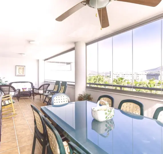 Продажа апартаментов на среднем этаже в Fuengirola