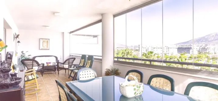 Продажа апартаментов на среднем этаже в Fuengirola 0