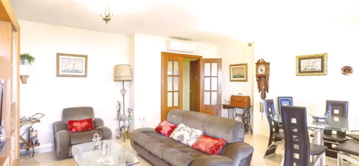 Продажа апартаментов на среднем этаже в Fuengirola 2