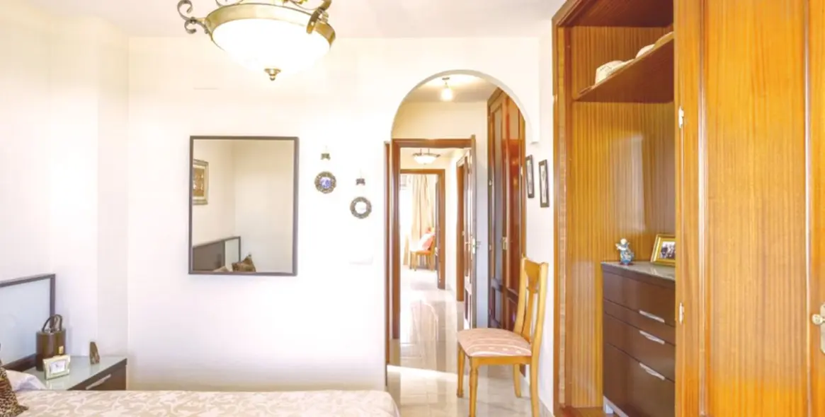 Продажа апартаментов на среднем этаже в Fuengirola 13