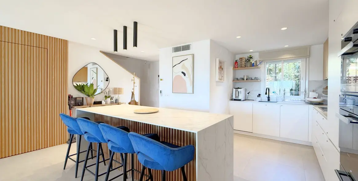 Продажа таунхауса в Estepona 12