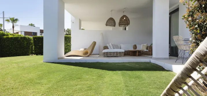 Sale of ground floor apartment in El Paraiso 1