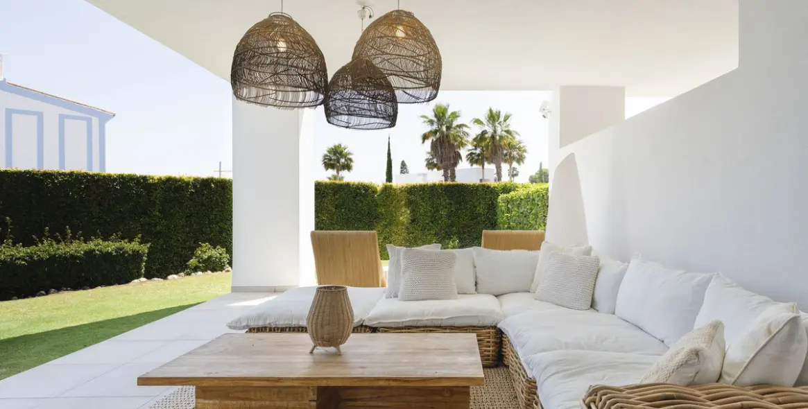 Sale of ground floor apartment in El Paraiso 5