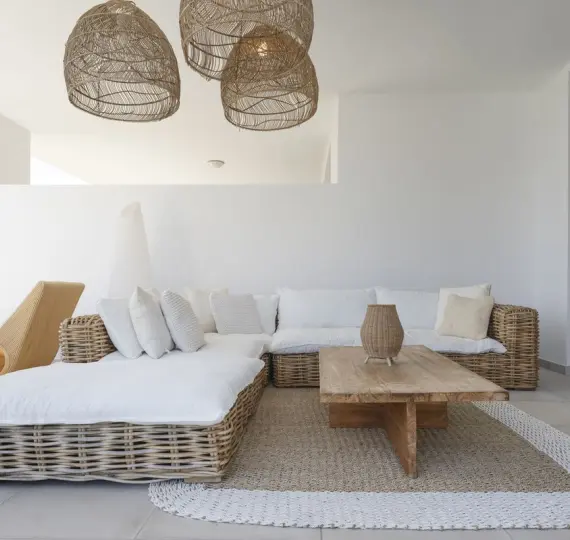 Sale of ground floor apartment in El Paraiso