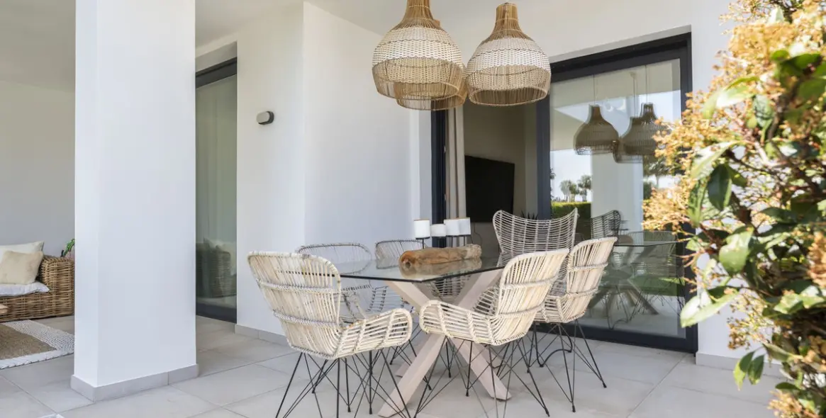 Sale of ground floor apartment in El Paraiso 7