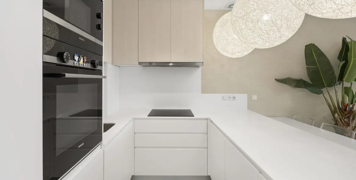 Sale of ground floor apartment in El Paraiso 16