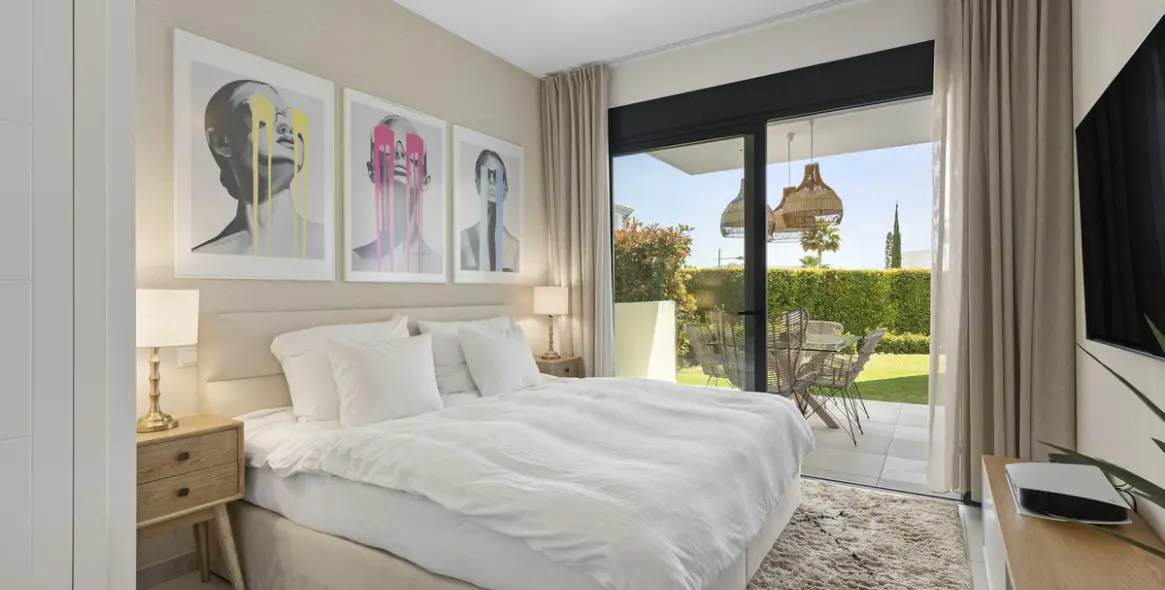 Sale of ground floor apartment in El Paraiso 19