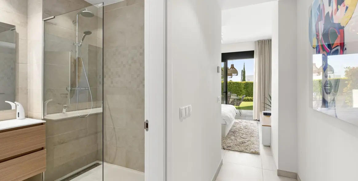 Продажа апартаментов на первом этаже в El Paraiso 21