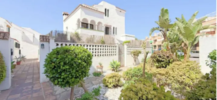 Semi-detached house R5057782 0