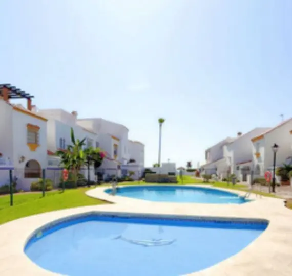 Semi-detached house R5057782