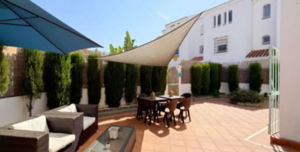 Venta de casa pareada en Manilva 35