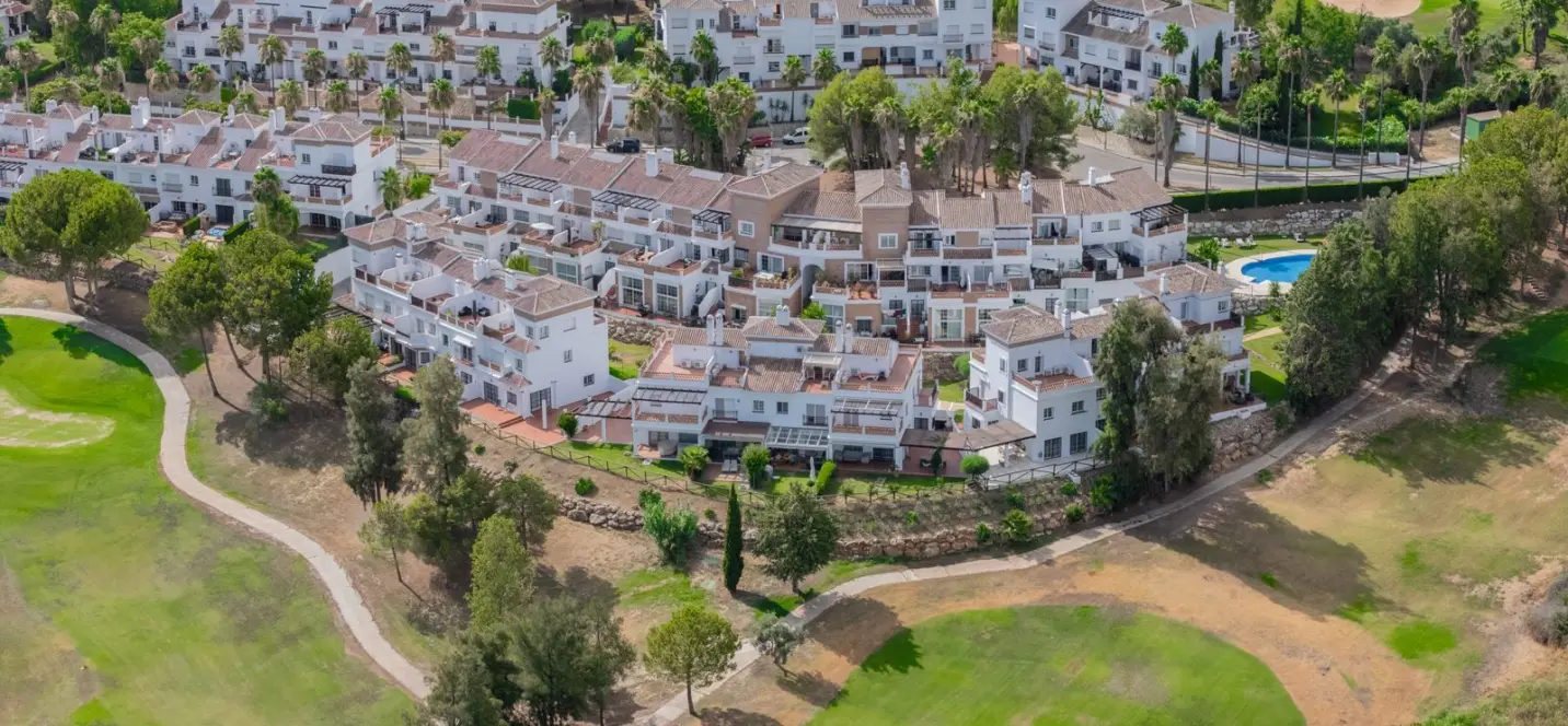 Venta de casa pareada en Lauro Golf 0
