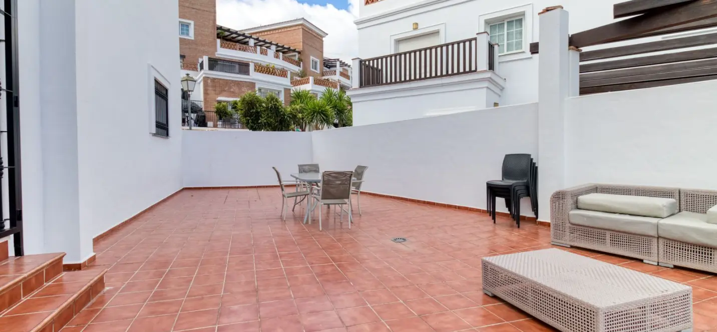 Venta de casa pareada en Lauro Golf 3