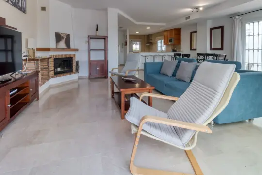 Image 10 thumb