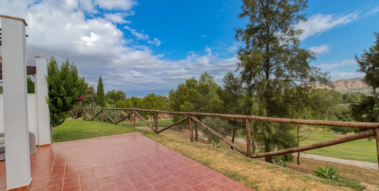 Sale of semi-detached house in Lauro Golf 13