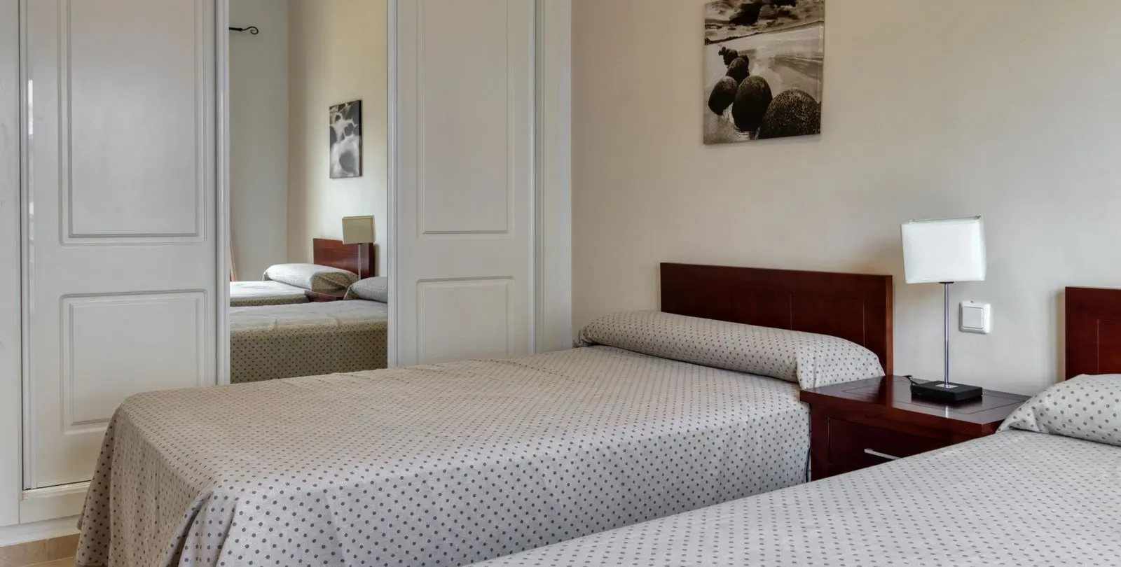 Sale of semi-detached house in Lauro Golf 27