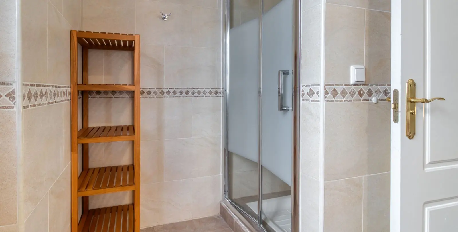 Sale of semi-detached house in Lauro Golf 29