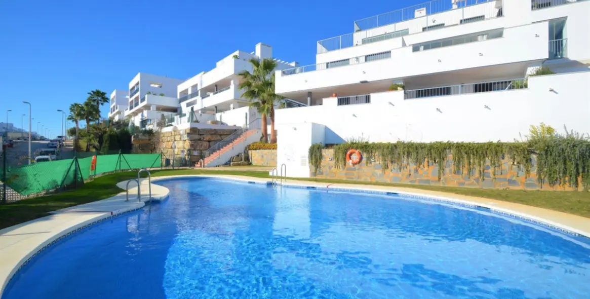 Sale of penthouse in Casares Playa 2