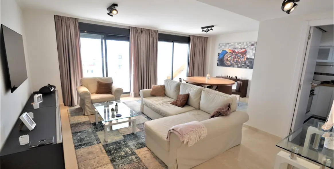 Sale of penthouse in Casares Playa 3