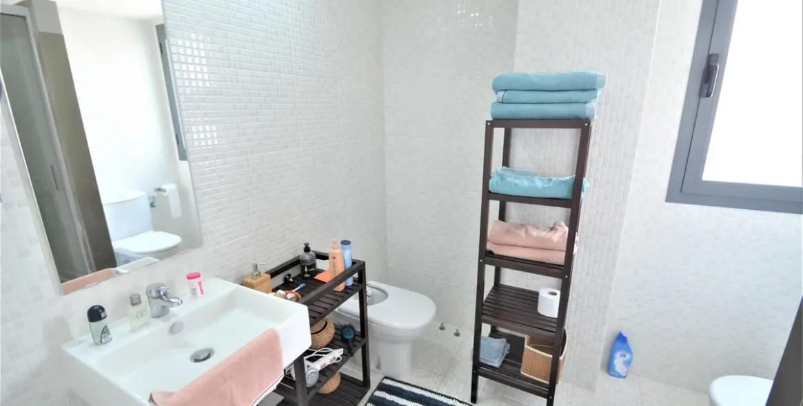 Sale of penthouse in Casares Playa 30