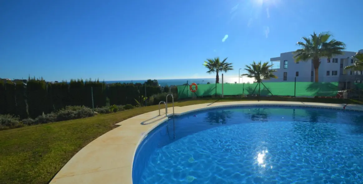 Sale of penthouse in Casares Playa 37