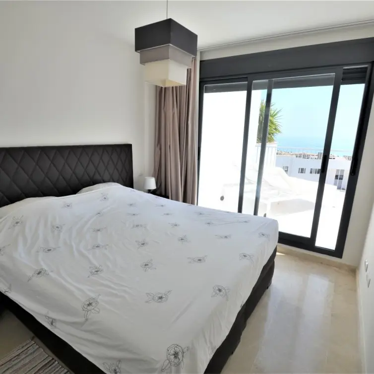 Продажа пентхауса в Casares Playa