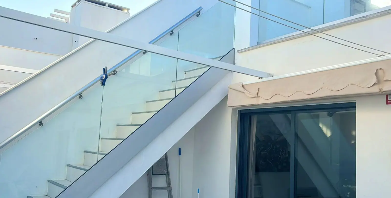 Sale of penthouse in Casares Playa 14